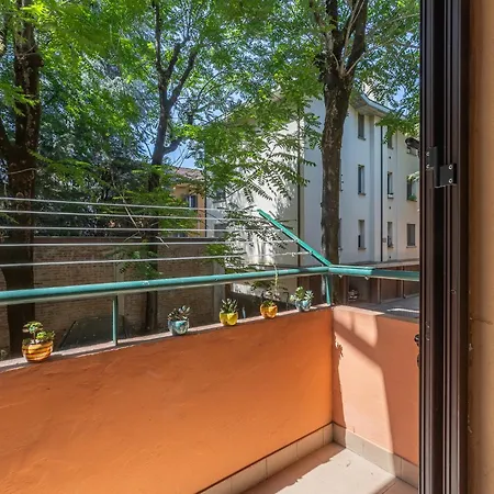 Guesthost - Cozy With Balcony In Appartement